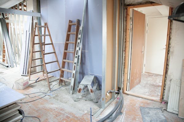 Rénovation d'ampleur : transformez votre maison de fond en comble